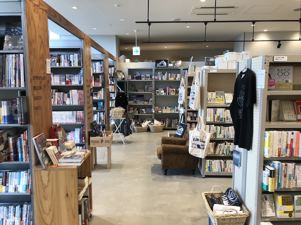 横浜の本屋・ブックカフェ（STORY STORY）２